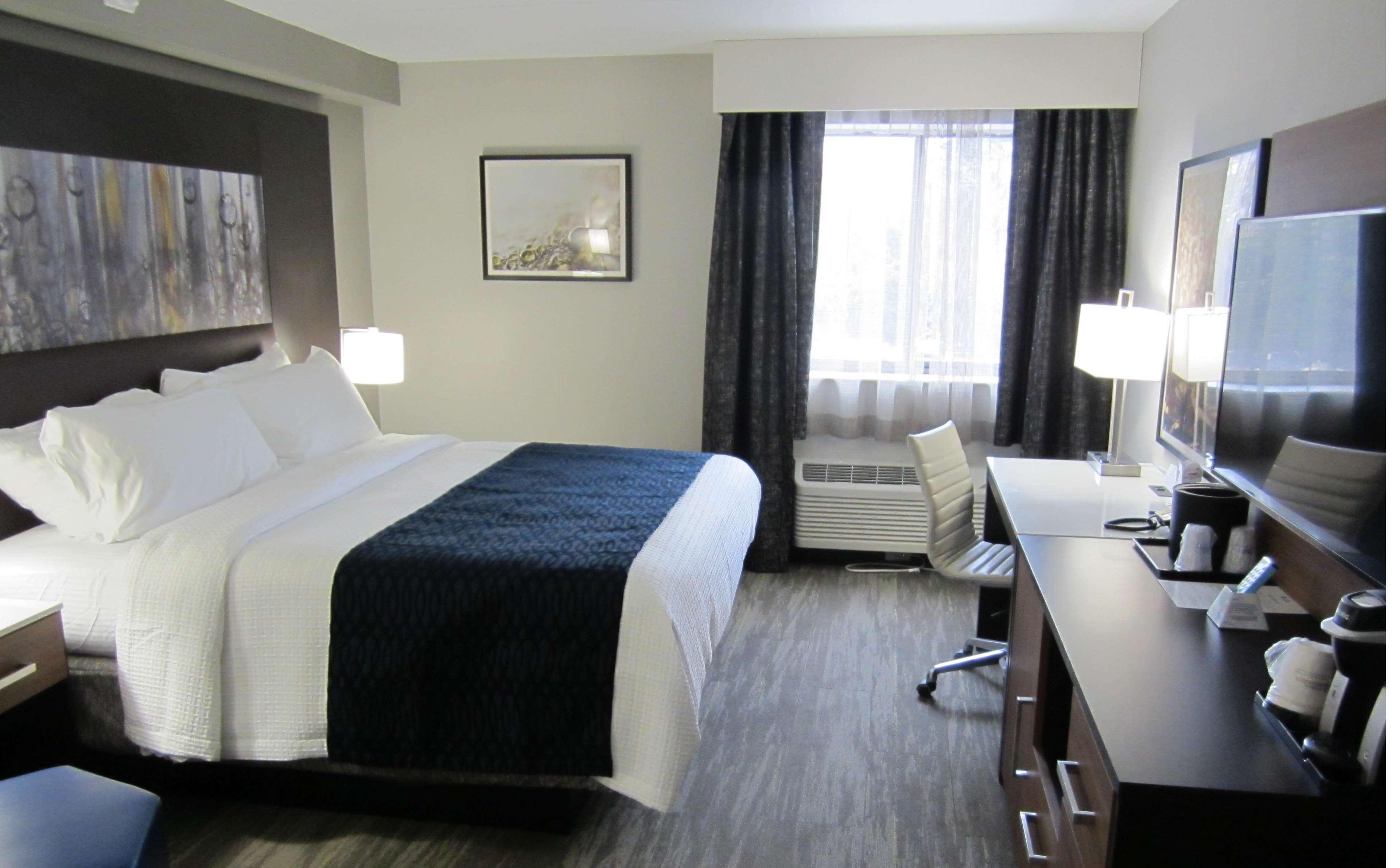 Best Western Atlanta-Marietta Ballpark Hotel Waterford Exterior photo